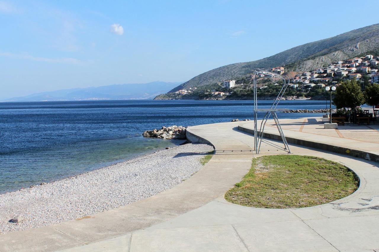 Apartments With A Parking Space Senj - 5572 المظهر الخارجي الصورة