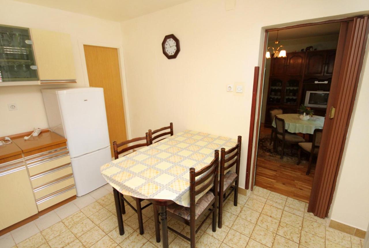 Apartments With A Parking Space Senj - 5572 المظهر الخارجي الصورة