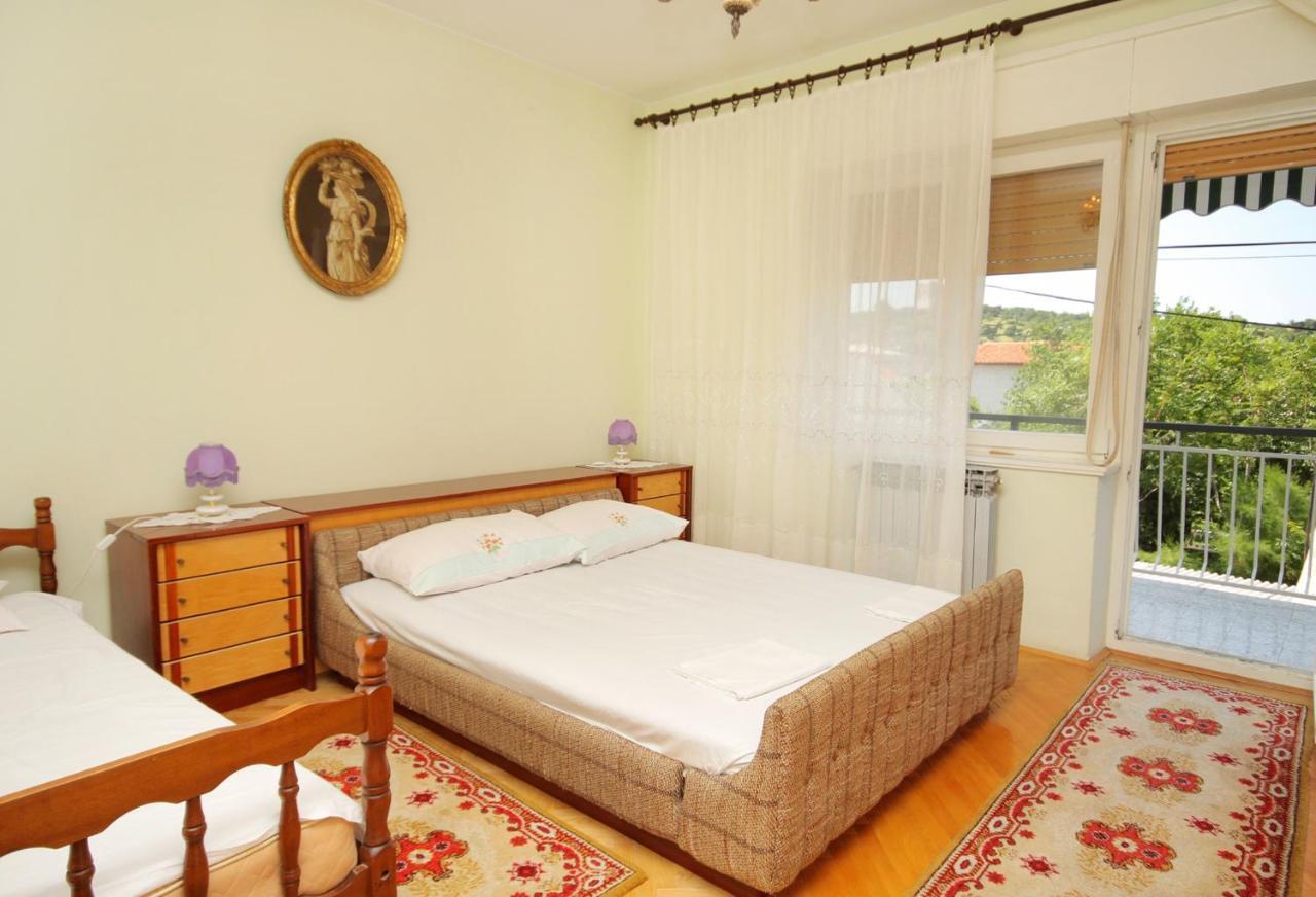 Apartments With A Parking Space Senj - 5572 المظهر الخارجي الصورة